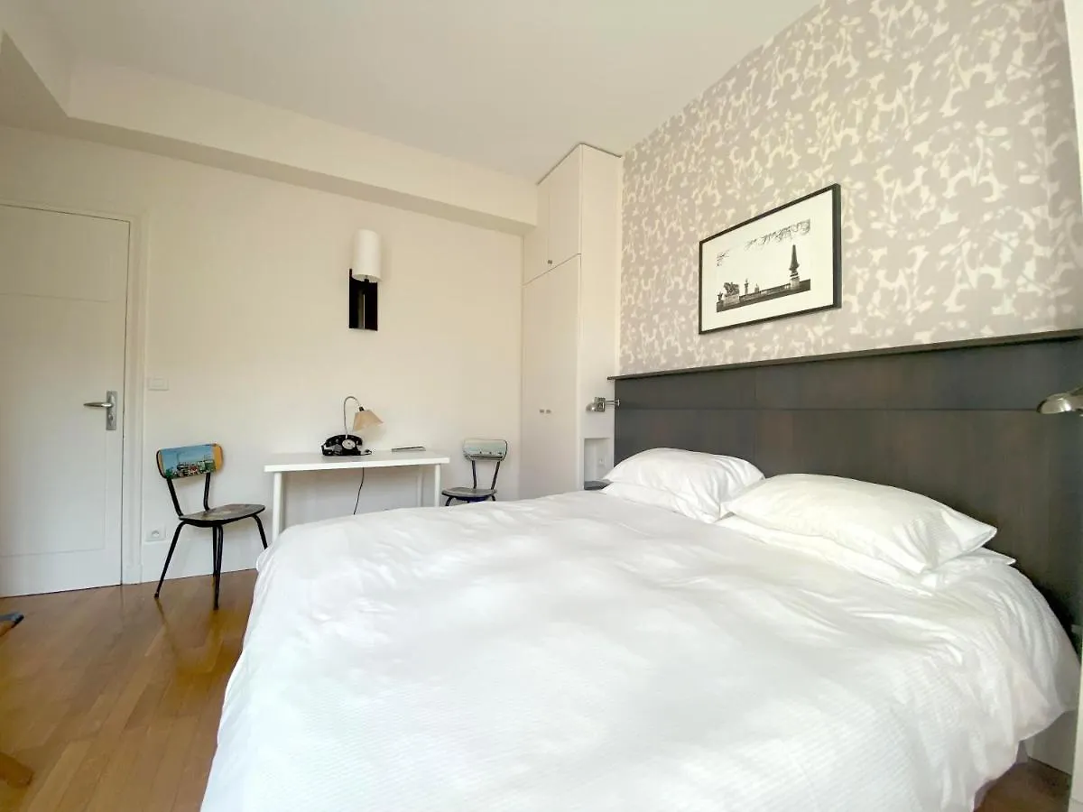 라 - B&B
